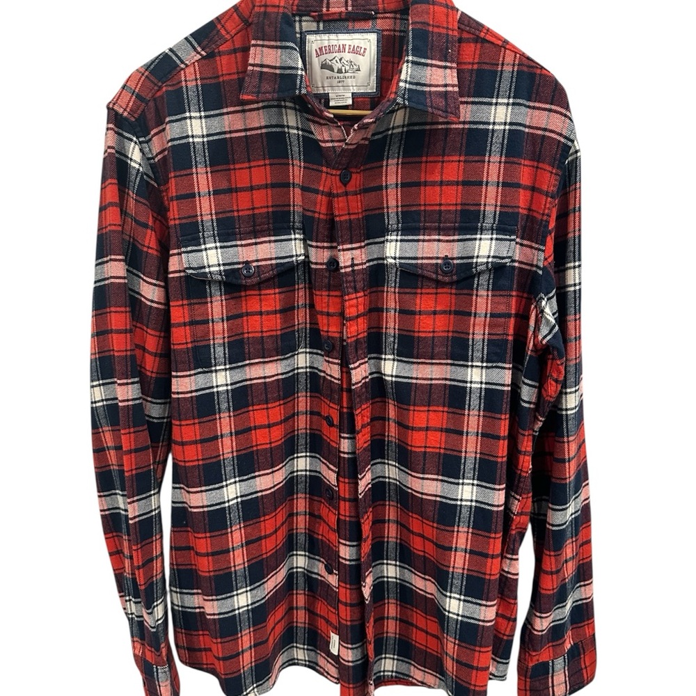 American Eagle Outfitters Red and Navy Plaid Shirt new with tags